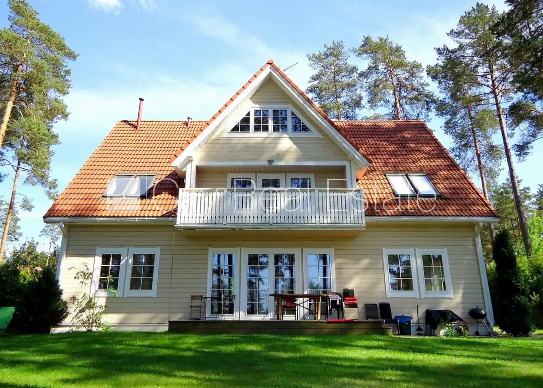 5-ist. Māja, 330.00㎡ - Ādažu pagasts, Baltezers