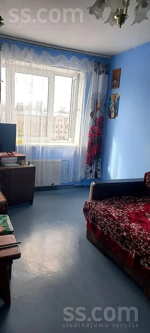 Trīsistabu dzīvoklis — Rušonu 30