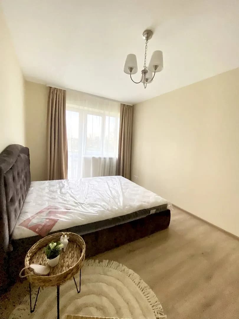 Katrīnas dambis 26 k 1, Centrs