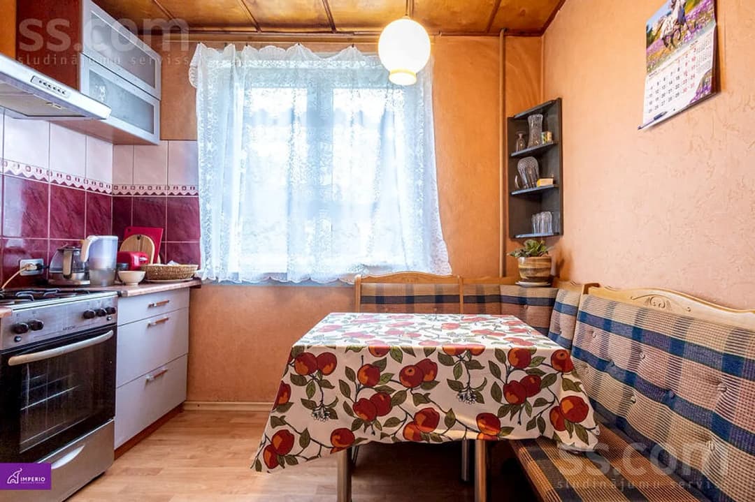 Divistabu dzīvoklis — Zilokalnu prospekts 22 — vēl bildes