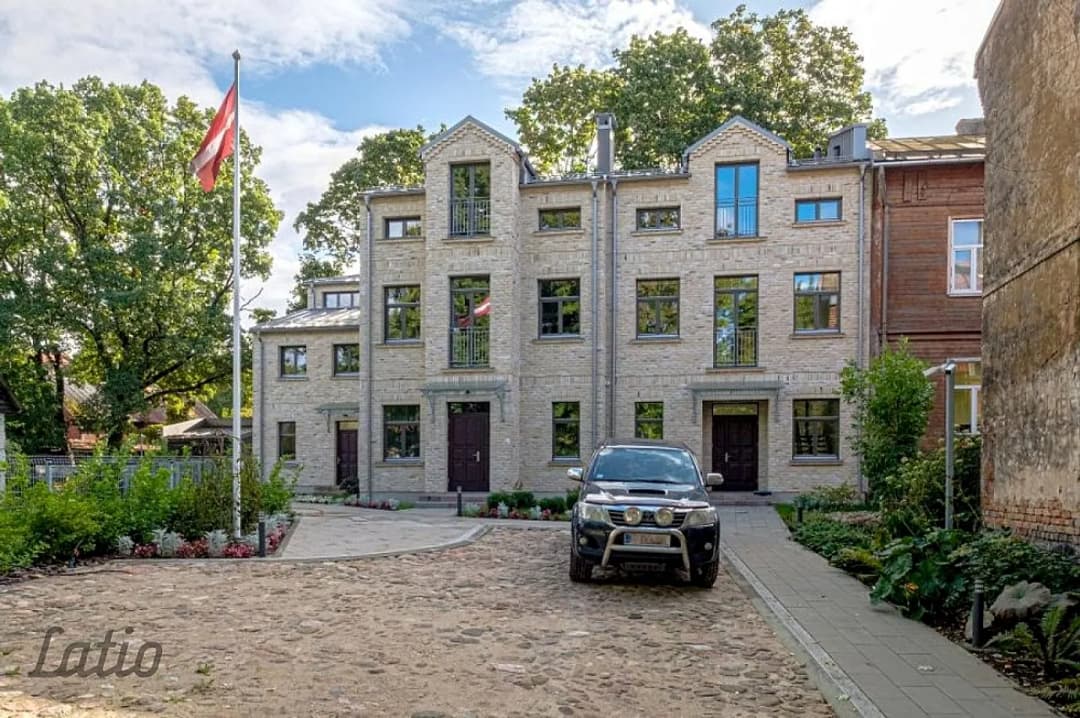 Četristabu māja — Indriķa iela 2B, Rīga