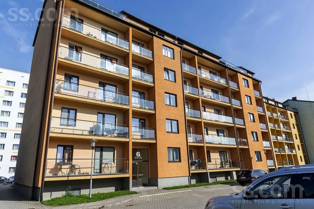 Divistabu dzīvoklis — Daugavas iela 4