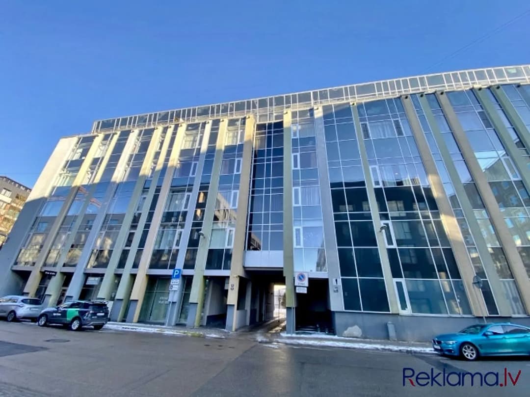 Ties pārdots 145, 6 m2 dzīvoklis Rīgas klusajā centrā ar stāvvietu pagalmā. Projekts