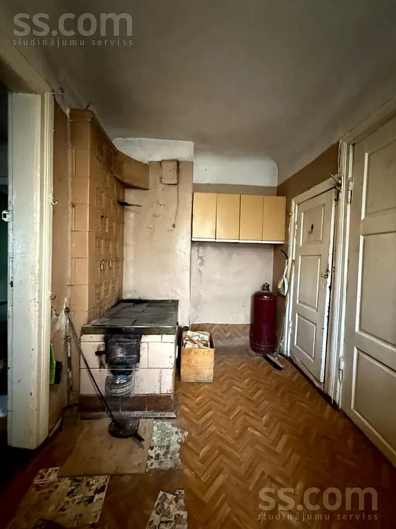 Trīsistabu dzīvoklis — Lielā Dzirnava 16 — vēl bildes