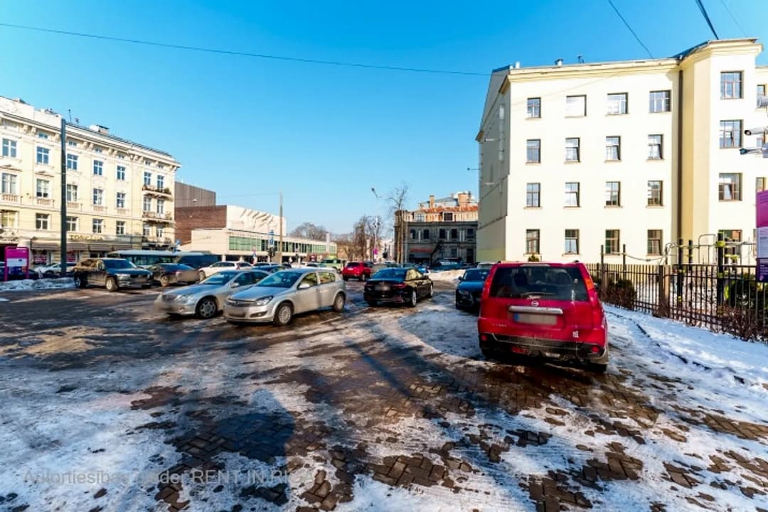 Zemes gabals — Brīvības iela — vēl bildes