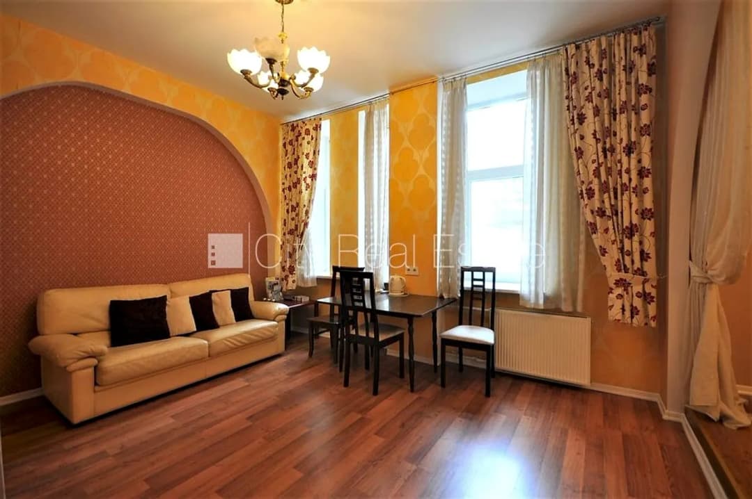 Divistabu dzīvoklis — Lāčplēša iela 18 — bilde 4