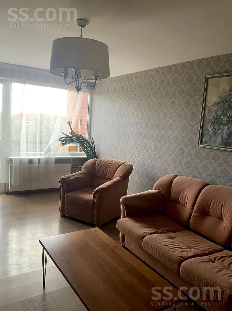Divistabu dzīvoklis — Zaļā iela 11k-3 12 — vēl bildes