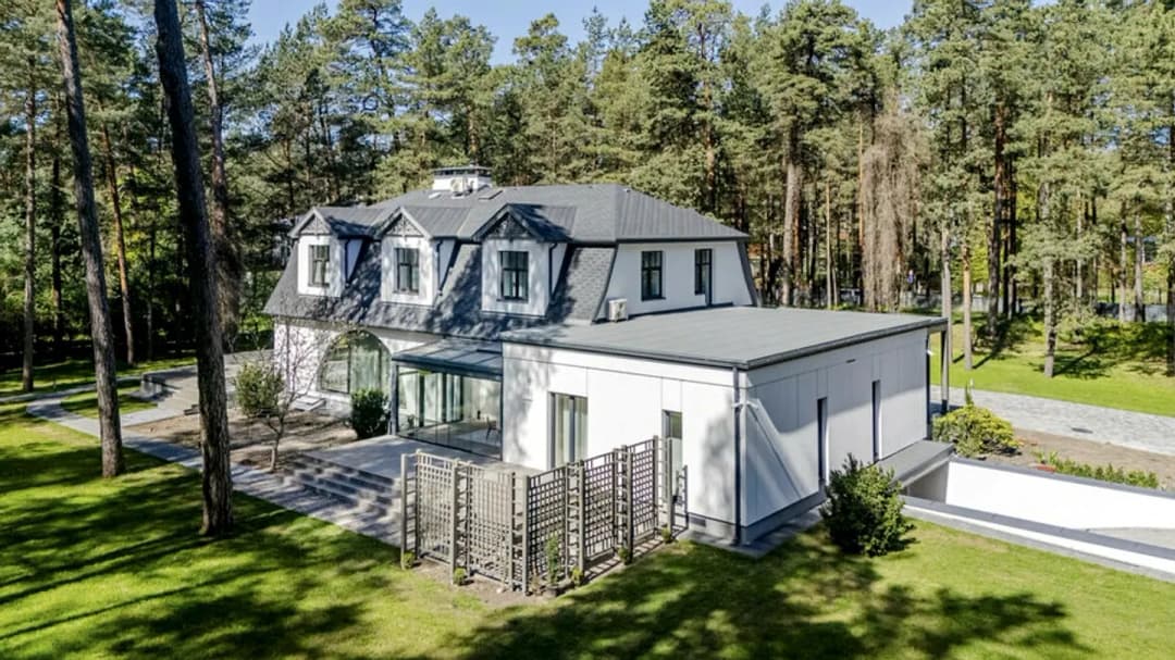 4-ist. Māja, 832.88㎡ - Jūrmala, Lielupe