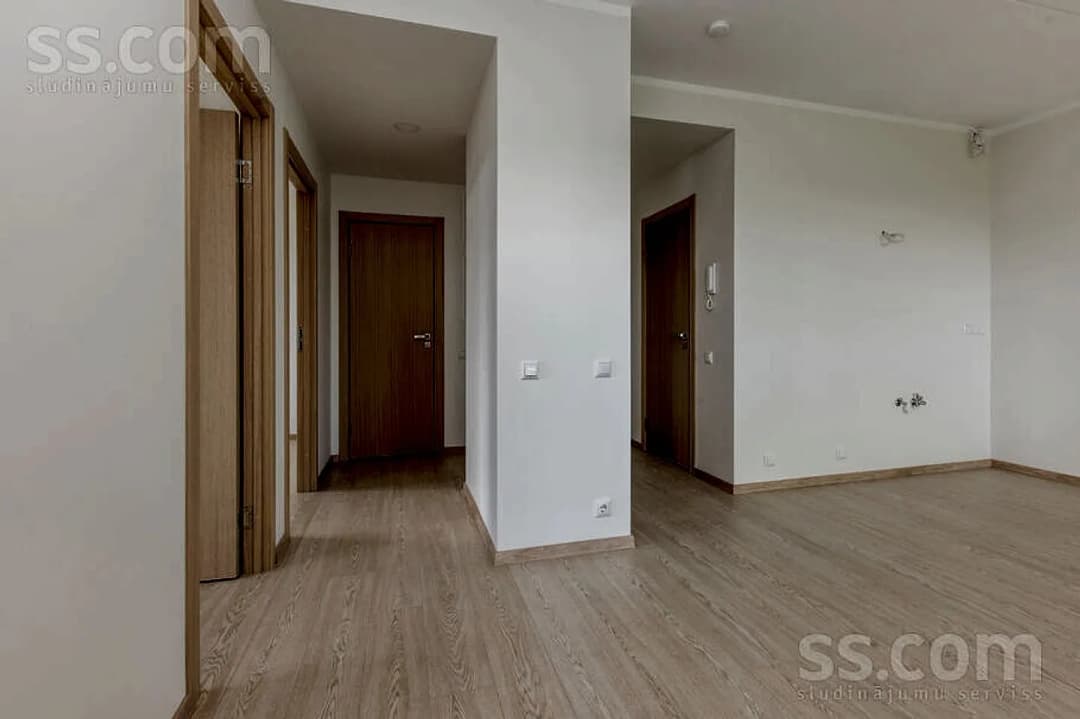 4 istabu dzīvoklis — Akāciju 2f — vēl bildes