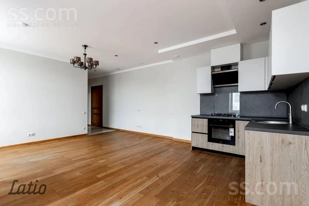 4 istabu dzīvoklis — Birznieka-Upīša 18a — vēl bildes