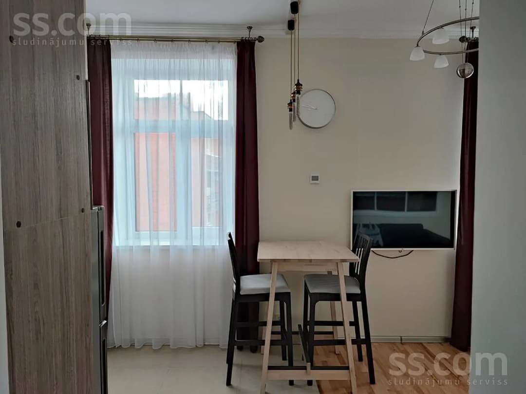 Divistabu dzīvoklis — Katoļu iela 19 — bilde 2