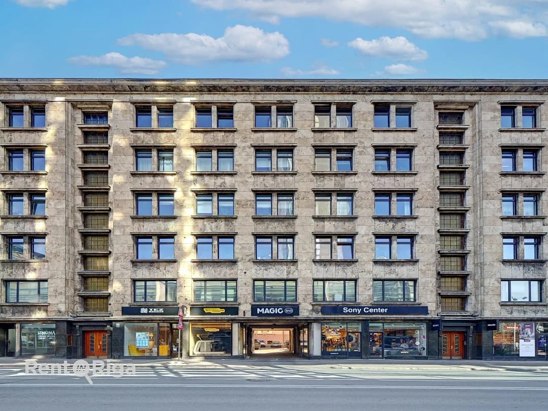 Brīvības 40, Centrs