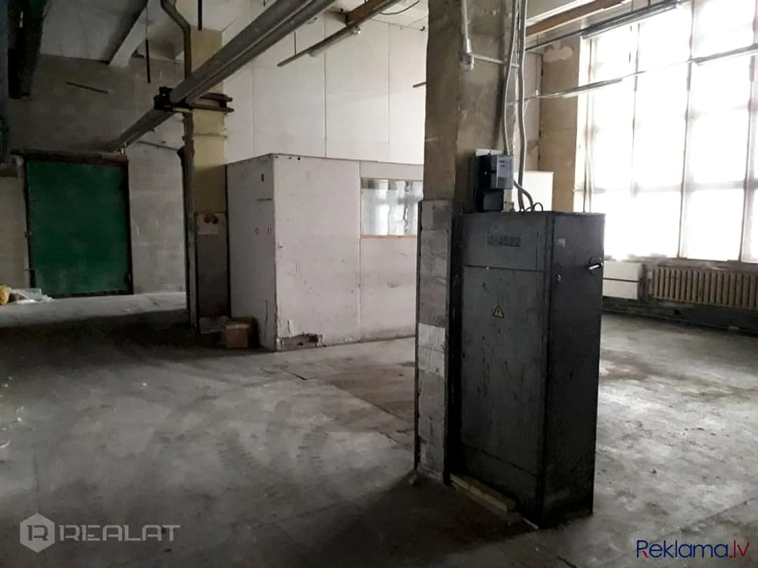 Iznomā noliktavas - ražošanas telpas 700 m2. platībā + Griestu augstums 8 m. + Industriālā — bilde 3