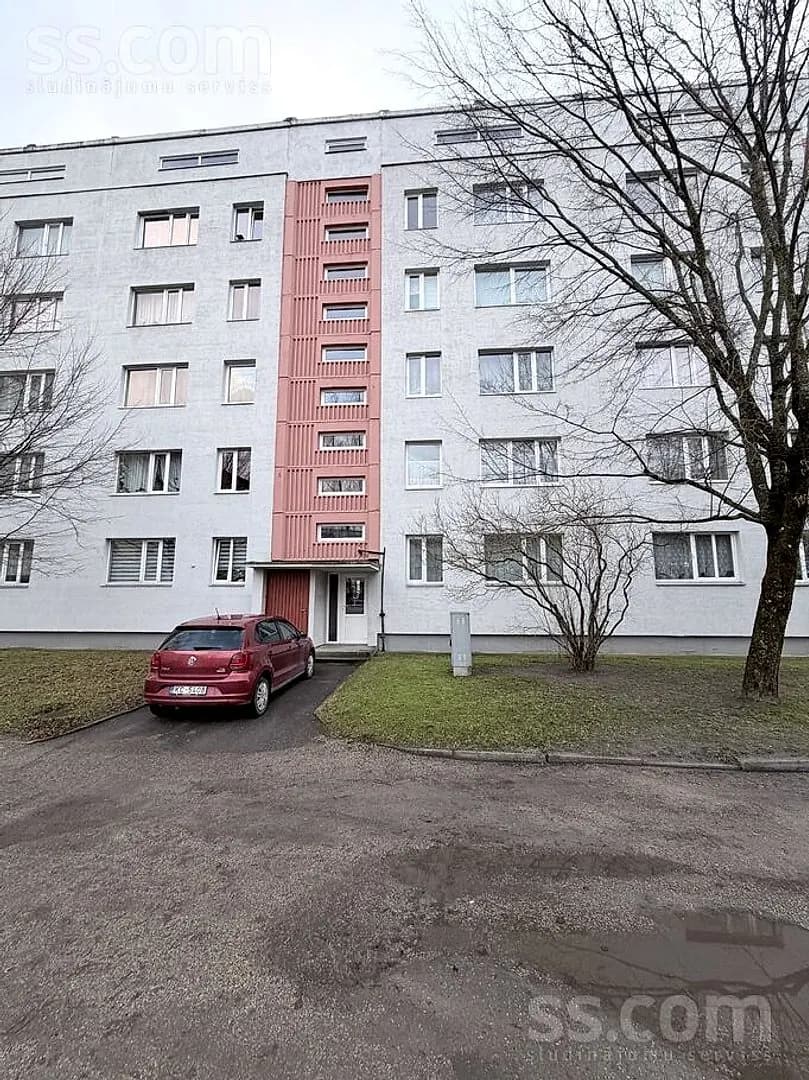 Trīsistabu dzīvoklis — Dzintaru 12 — bilde 2