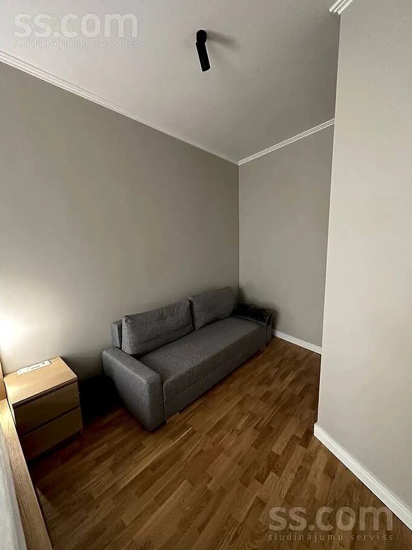 Vienistabas dzīvoklis — Vecpilsētas 12 — vēl bildes