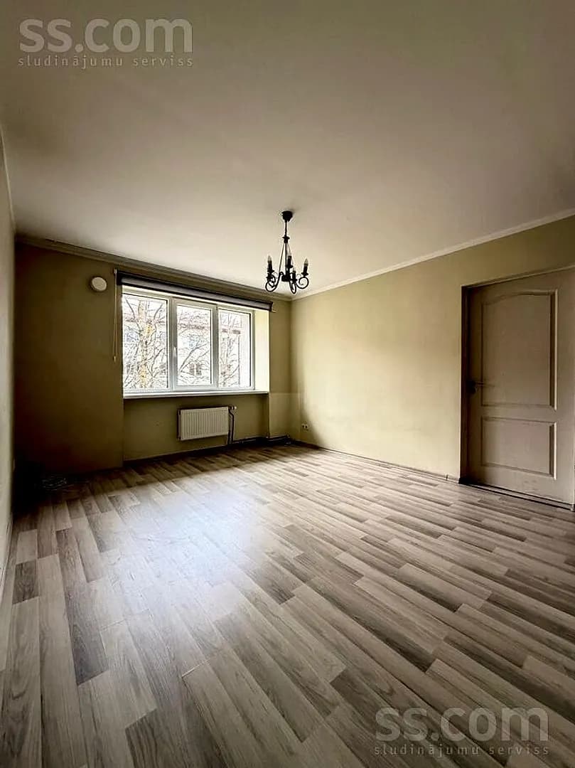 Divistabu dzīvoklis — Kārļa Baumaņa iela 2