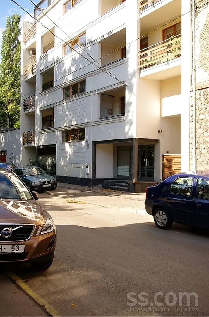 Vienistabas dzīvoklis — Artilērijas 33