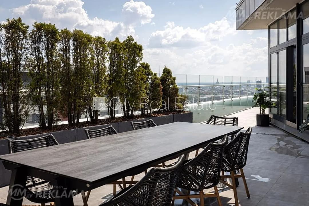 Dzīvoklis Rīgā, Centrā, 229 м², 3 ist., 23 stāvs — bilde 2
