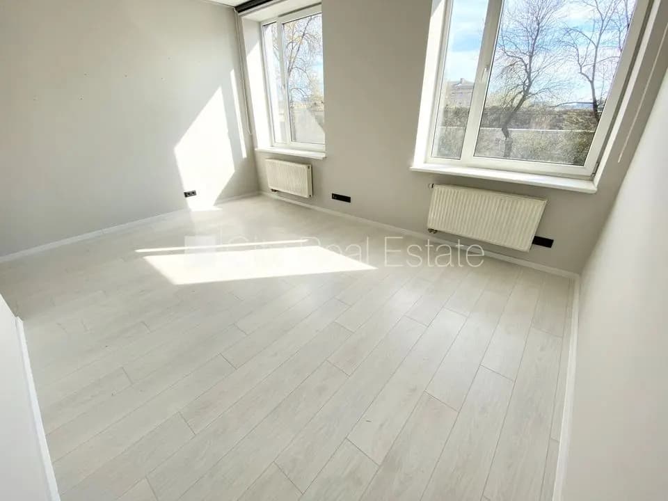 Izīrē dzīvokli Rīgā, Centrā — bilde 2