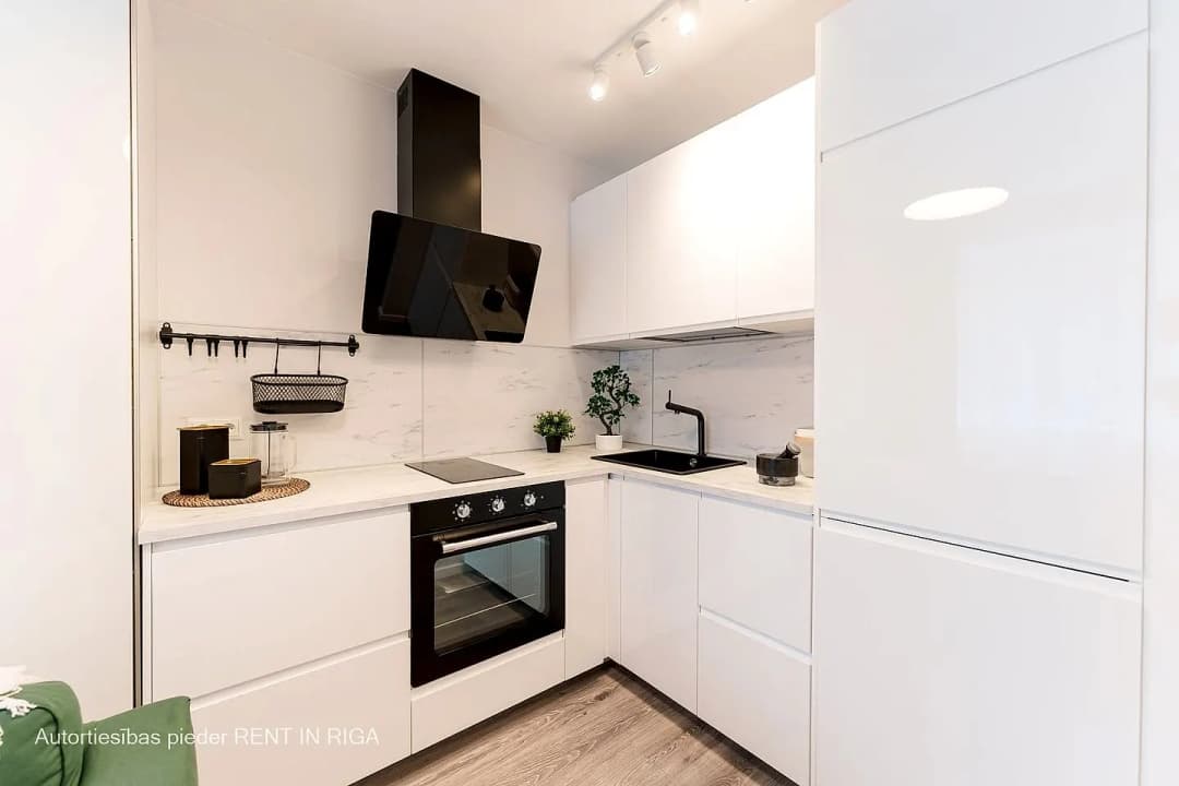 Ezermalas 4, Mežaparks
