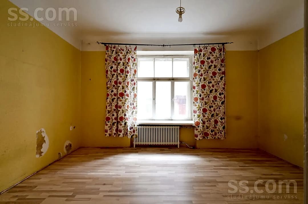 4 istabu dzīvoklis — Stabu 59