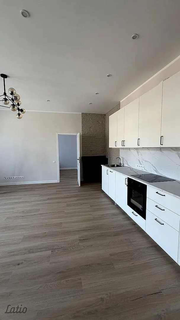 Trīsistabu dzīvoklis — Stabu iela, Rīga (Centrs) — vēl bildes