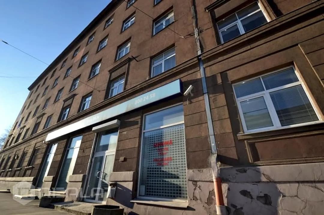 Komerctelpas — Sporta iela 7 — vēl bildes