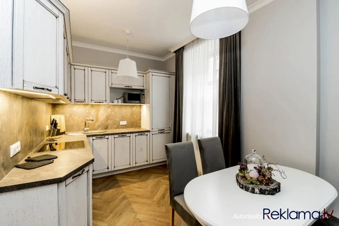 Divistabu dzīvoklis — Pērnavas iela 41 — vēl bildes
