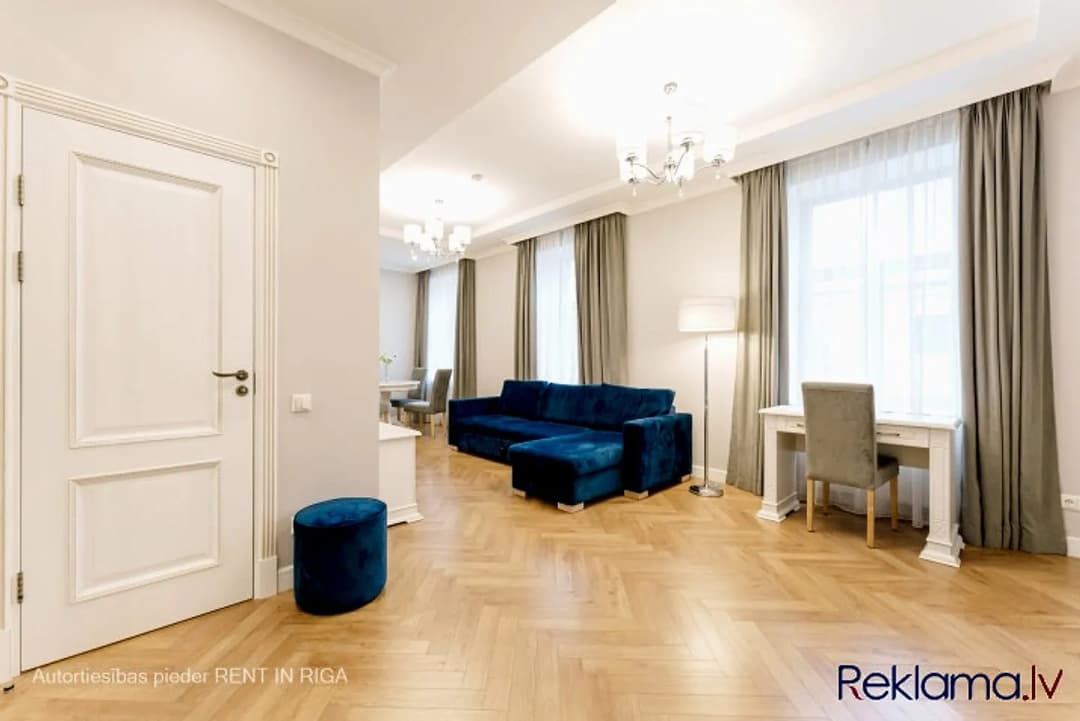 Trīsistabu dzīvoklis — Pērnavas iela 41, Rīga (Centrs)