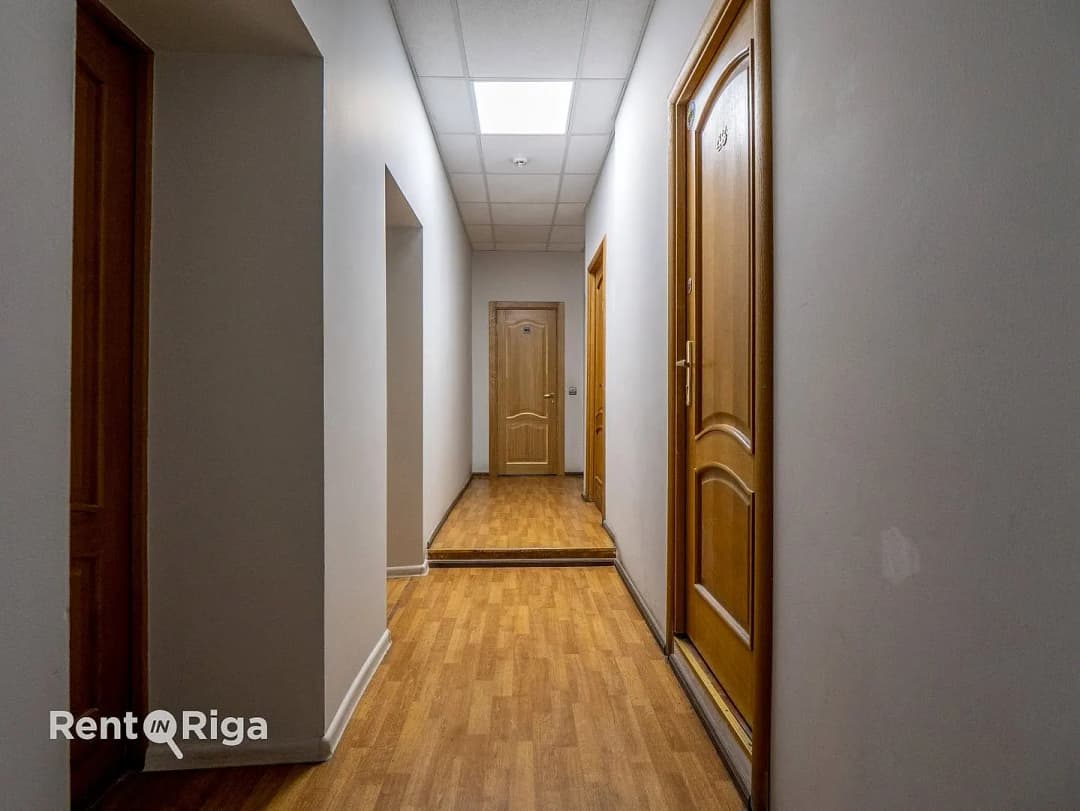 Lastādijas 42, Centrs — vēl bildes