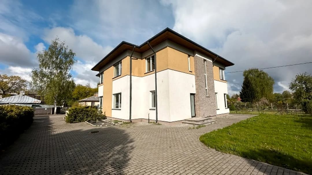 Piecistabu māja — Ķeguma iela