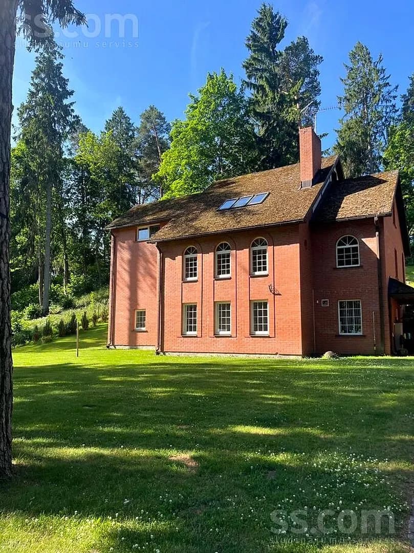 Māja — Brīvības iela