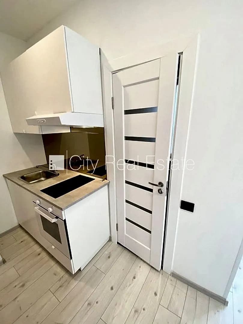 Vienistabas dzīvoklis — Pērnavas iela 36 — vēl bildes