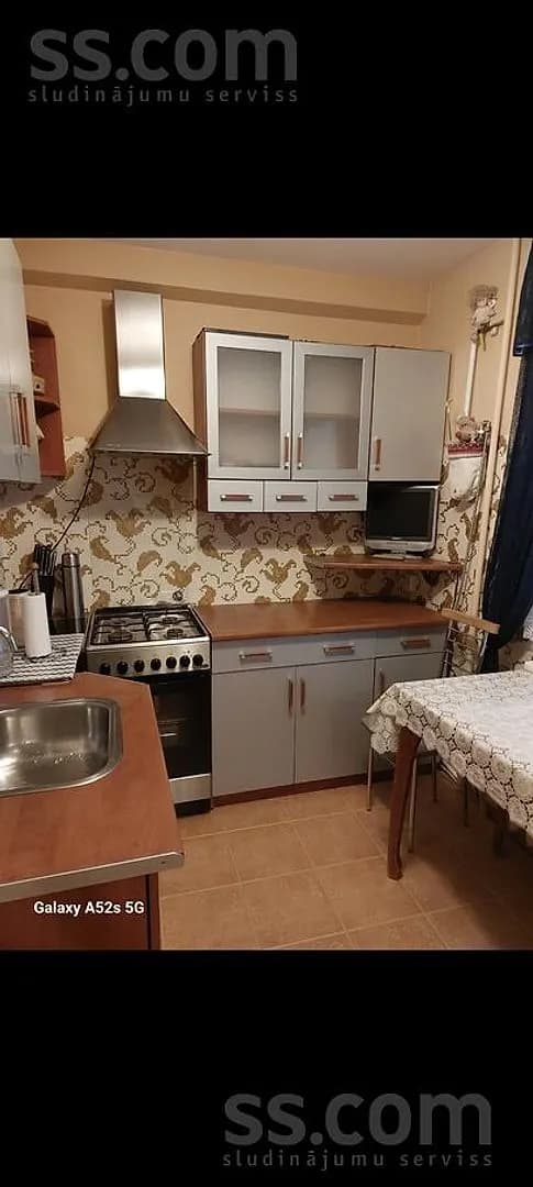 Divistabu dzīvoklis — Gaismas 8