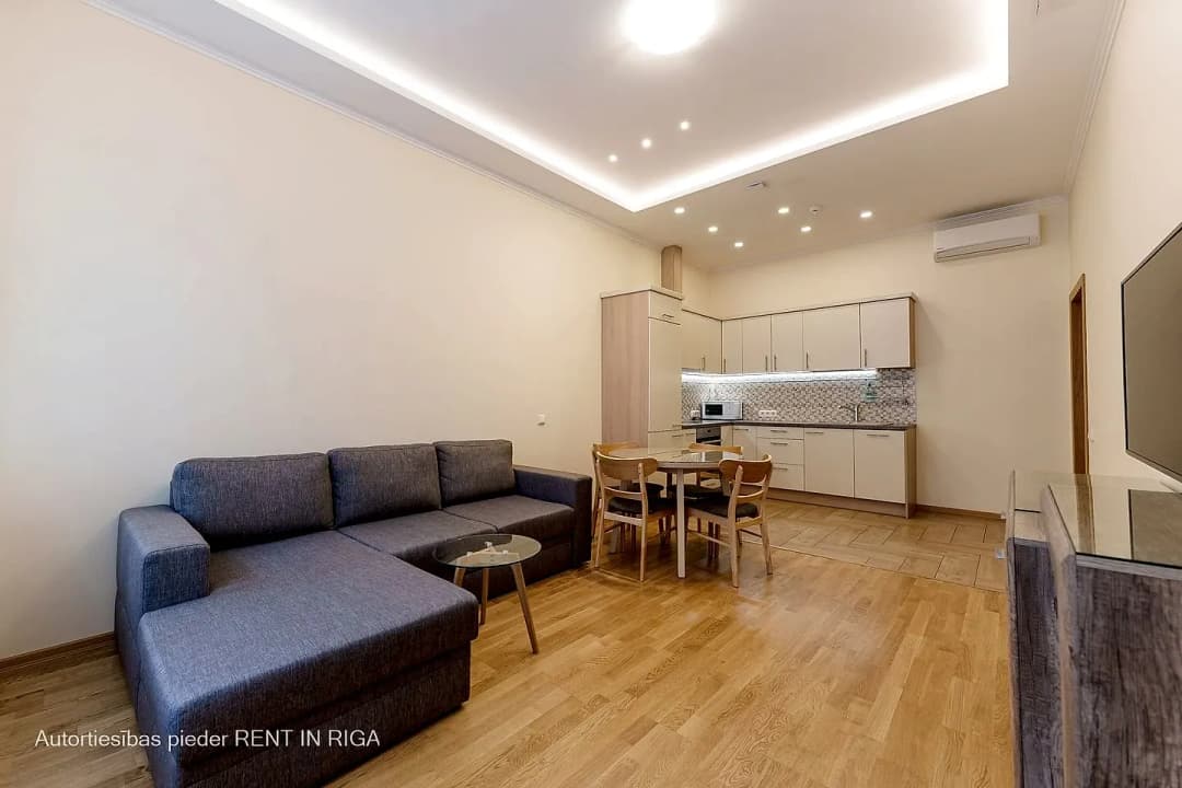Dzirnavu 70, Centrs — bilde 2