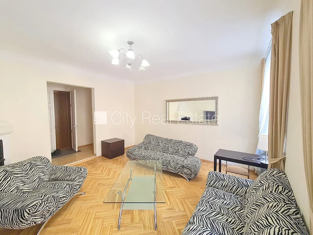 Trīsistabu dzīvoklis — Vaļņu iela 8 — vēl bildes