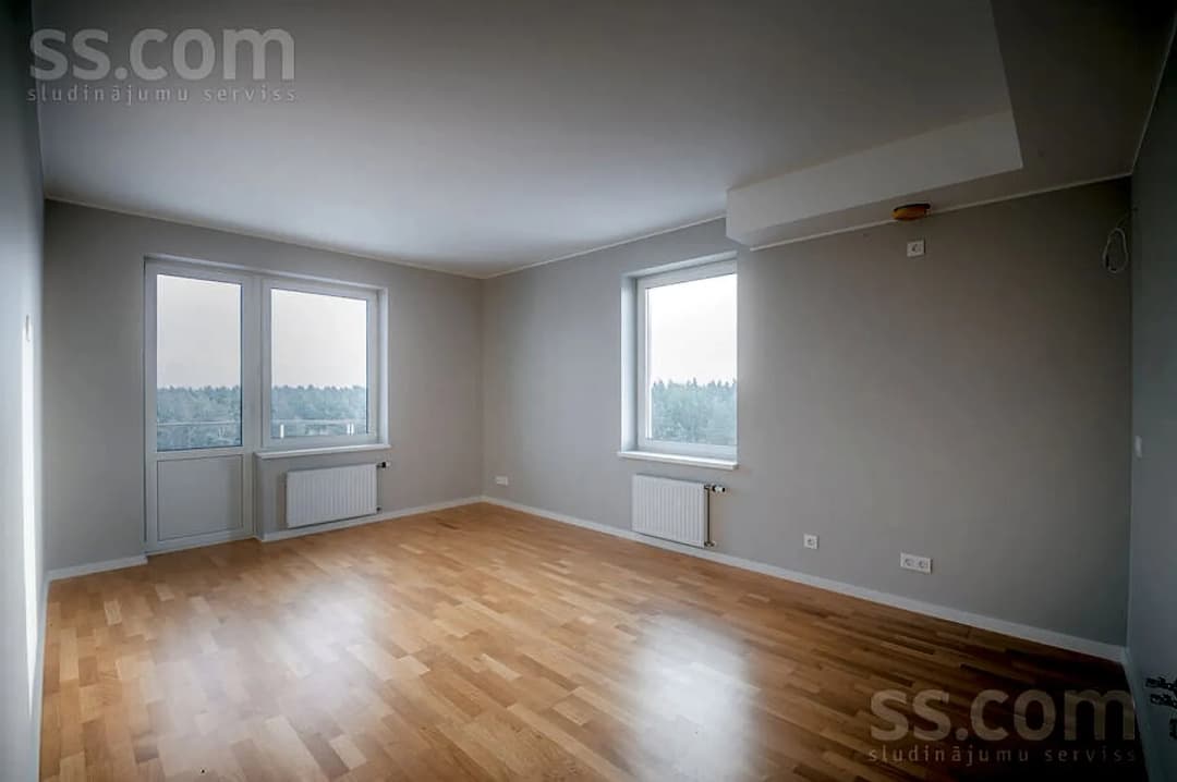 4 istabu dzīvoklis — Rembates 10