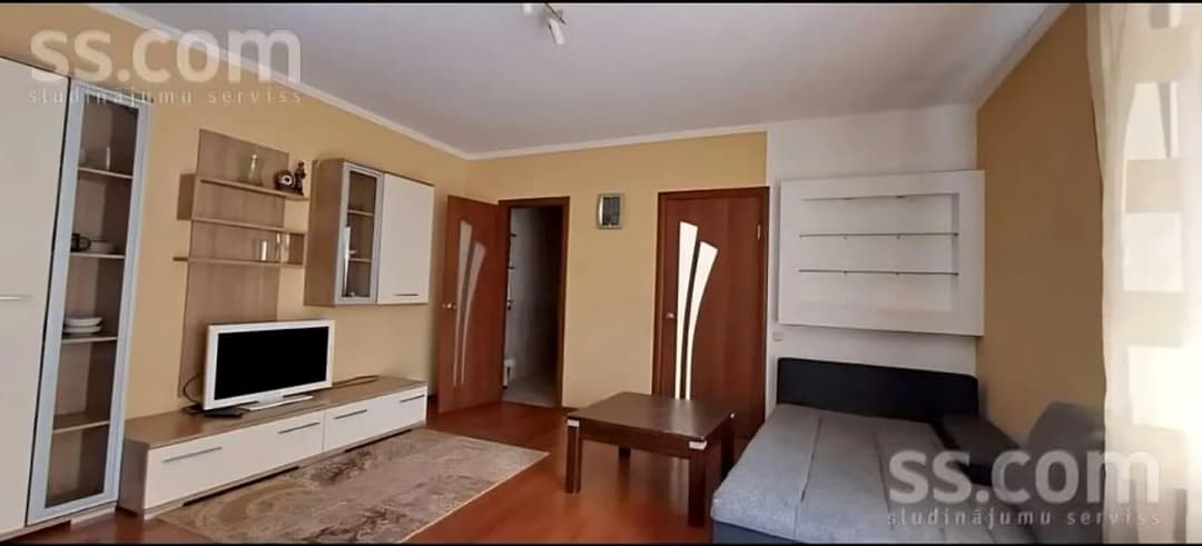 Divistabu dzīvoklis — Silmaļu iela 25