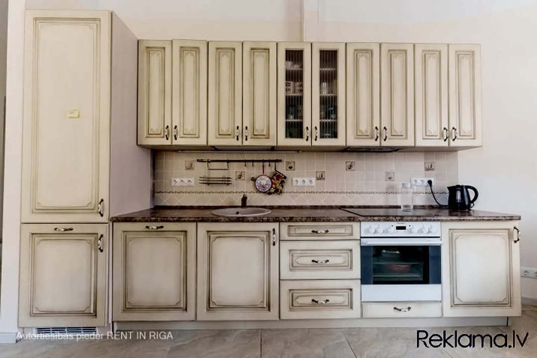 Četristabu dzīvoklis — Antonijas iela 15, Rīga (Centrs) — vēl bildes
