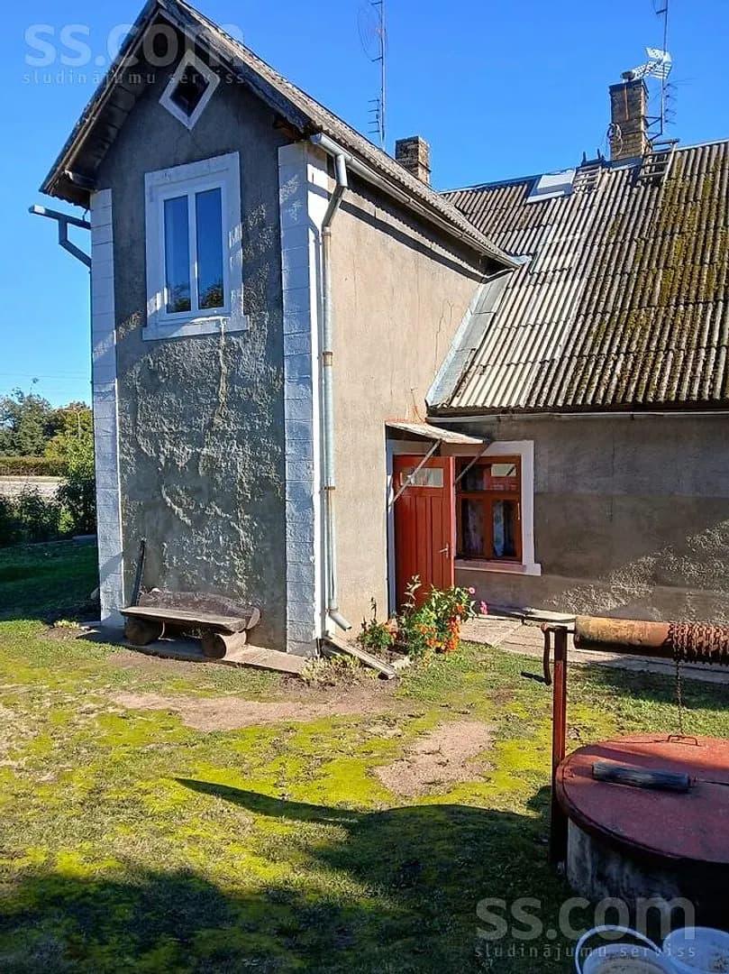 Trīsistabu dzīvoklis — Saules iela 31 — bilde 2