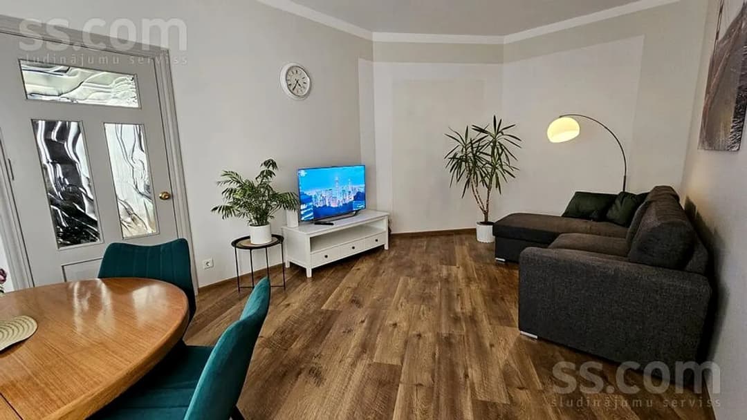 Divistabu dzīvoklis — Eduarda Veidenbauma 6 — bilde 3