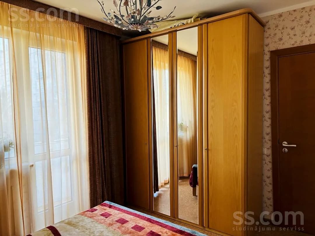 4 istabu dzīvoklis — Rigondas g. 10 — vēl bildes