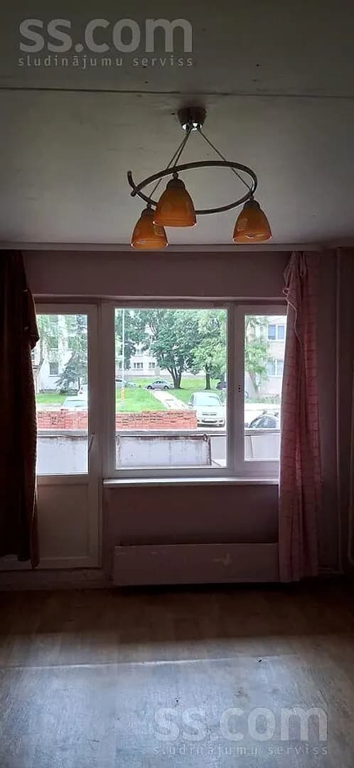 4 istabu dzīvoklis — Puķu iela 3