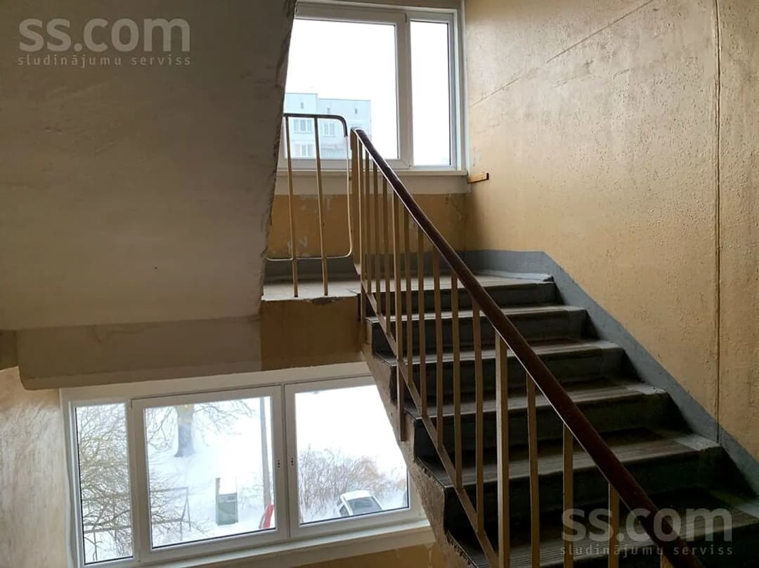 Vienistabas dzīvoklis — Staiceles 19 — vēl bildes