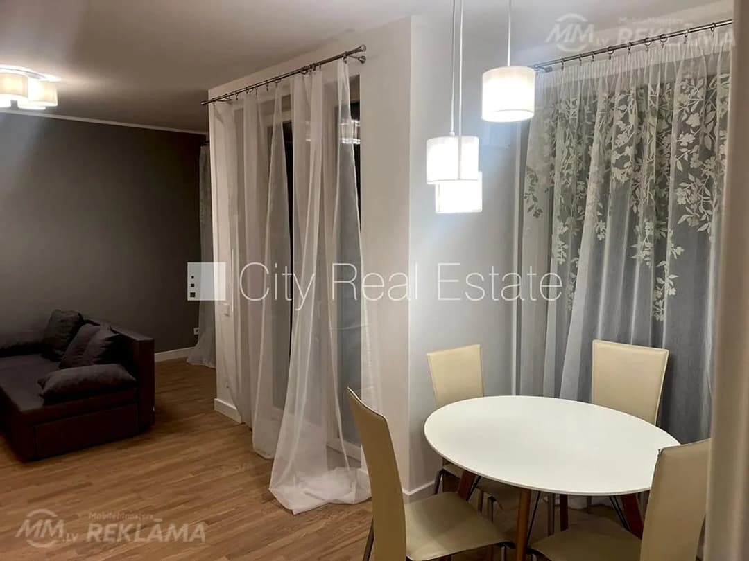 Dzīvoklis Rīgā, Centrā, 55 м², 2 ist., 3 stāvs