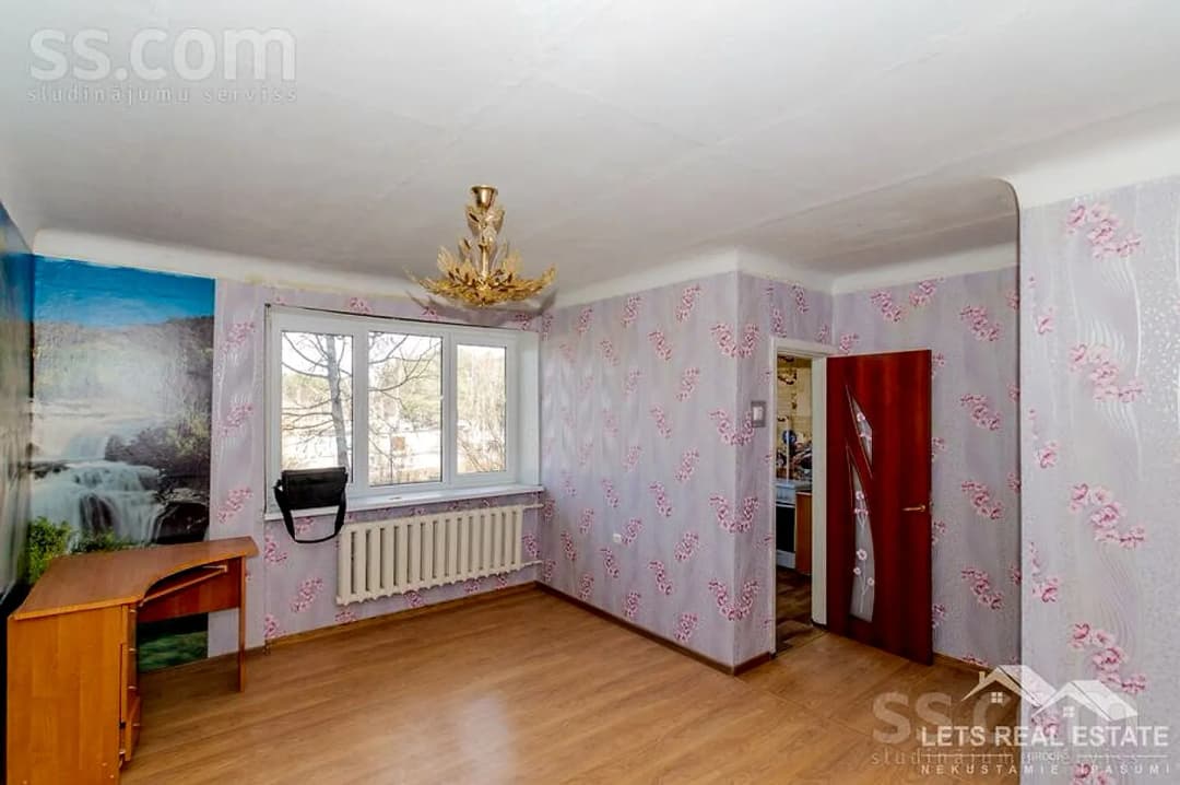 Divistabu dzīvoklis — Butļerova iela 4