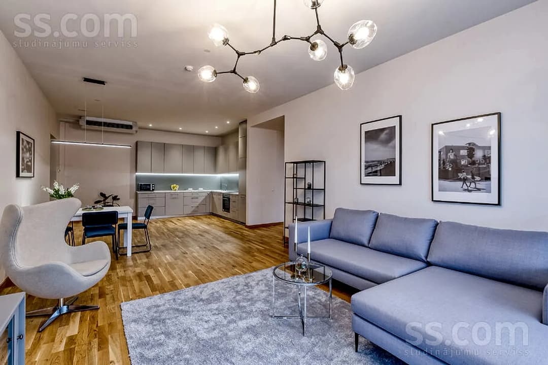 4 istabu dzīvoklis — Mežaparka pr. 1