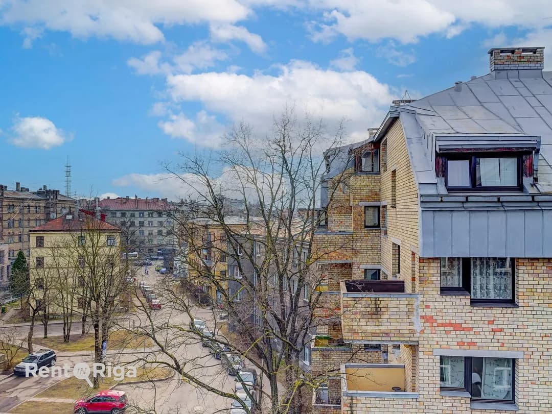 Etnas 8, Centrs — bilde 4