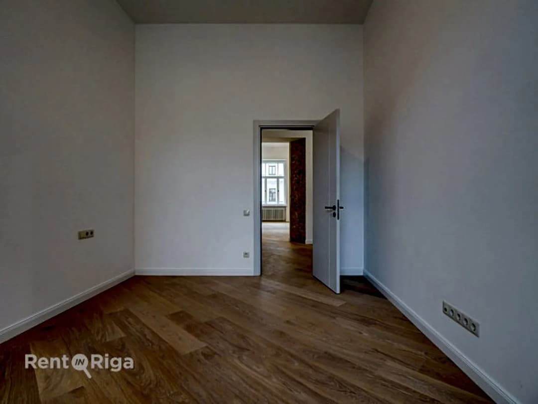 Divistabu dzīvoklis — Merķeļa iela 2 — vēl bildes