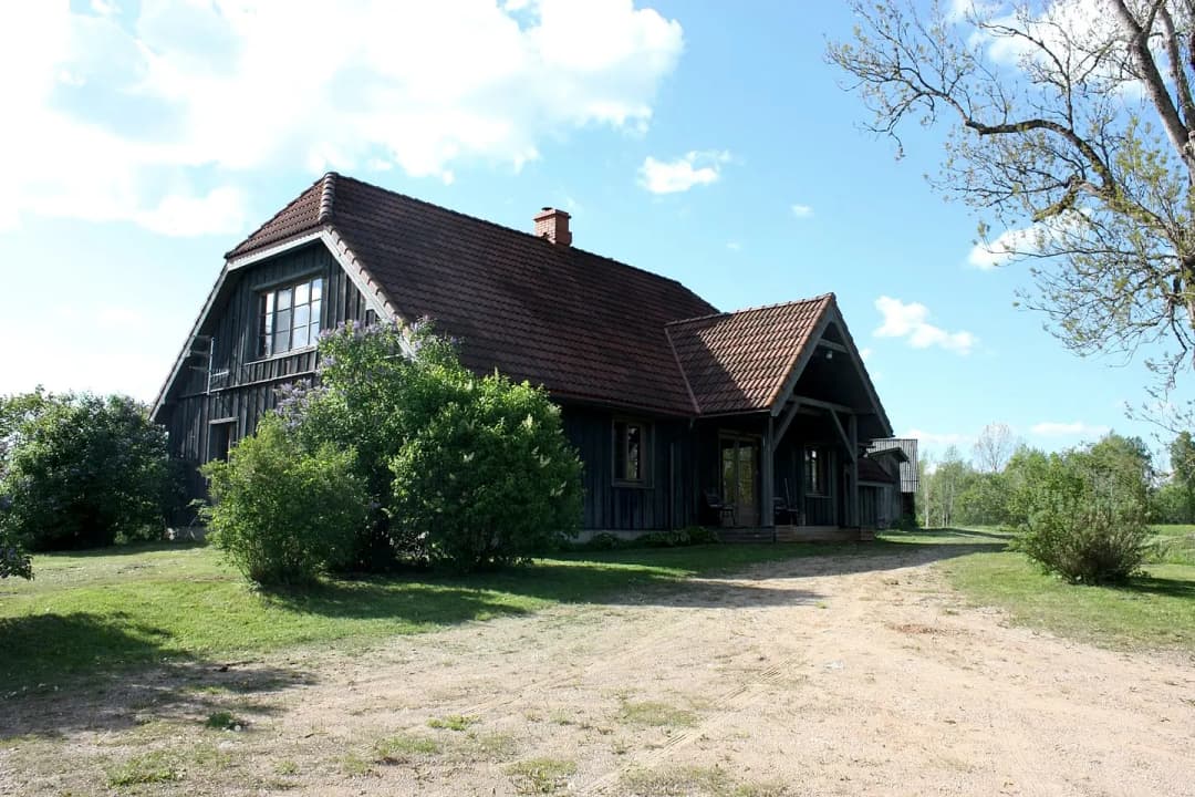 3-ist. Māja, 277㎡ - Cēsu novads, Inešu pagasts
